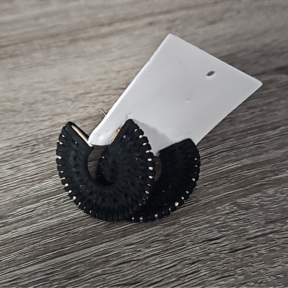 NWT Free People See If I Care Hoops - Picture 2 of 2